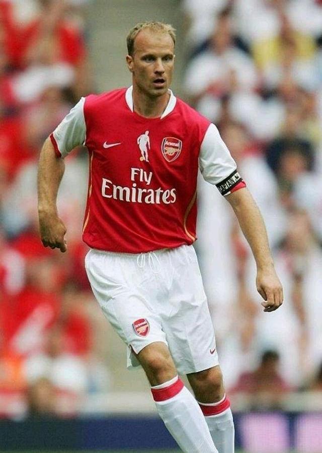 阿贾克斯狂胜!球员联手破门完美表现 阿贾克斯狂胜!球员联手破门完美表现