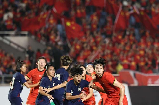 包含中国女足在国际比赛中夺得冠军,全队庆祝的词条 包含中国女足在国际比赛中夺得冠军,全队庆祝的词条